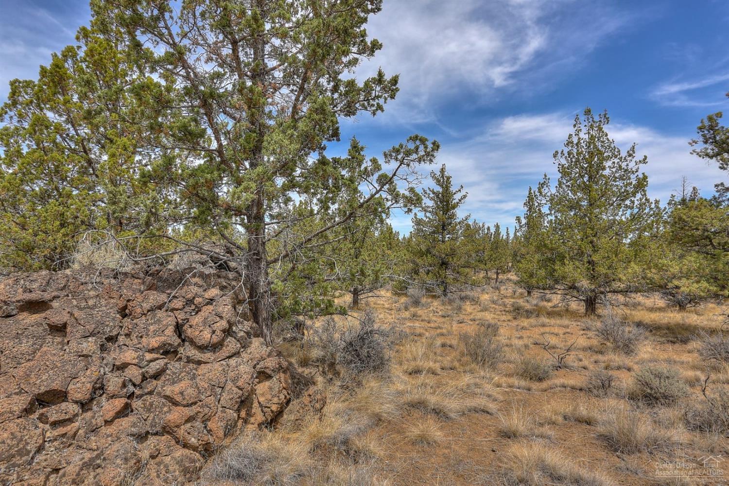 Pacific Cascade Hts - Land