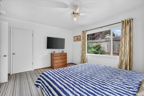 Tiny photo for 70 Fair Oaks Drive, Medford, OR 97504 (MLS # 220224328)