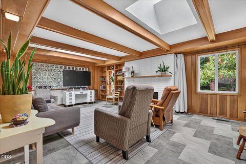 Tiny photo for 70 Fair Oaks Drive, Medford, OR 97504 (MLS # 220224328)