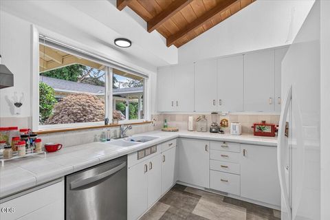 Tiny photo for 70 Fair Oaks Drive, Medford, OR 97504 (MLS # 220224328)