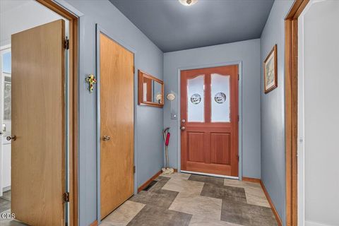 Tiny photo for 70 Fair Oaks Drive, Medford, OR 97504 (MLS # 220224328)