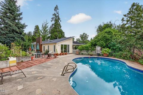 Tiny photo for 70 Fair Oaks Drive, Medford, OR 97504 (MLS # 220224328)
