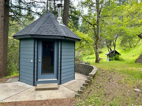 Tiny photo for 4712 Old Highway 99 S, Ashland, OR 97520 (MLS # 220226151)