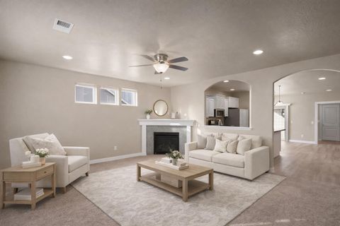 Tiny photo for 1467 S Spring Street, Medford, OR 97504 (MLS # 220211975)