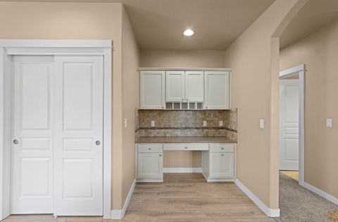 Tiny photo for 1467 S Spring Street, Medford, OR 97504 (MLS # 220211975)