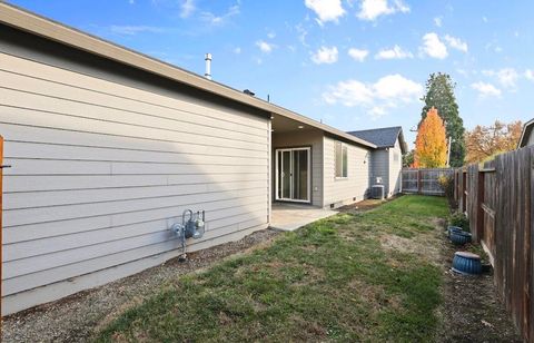 Tiny photo for 1467 S Spring Street, Medford, OR 97504 (MLS # 220211975)