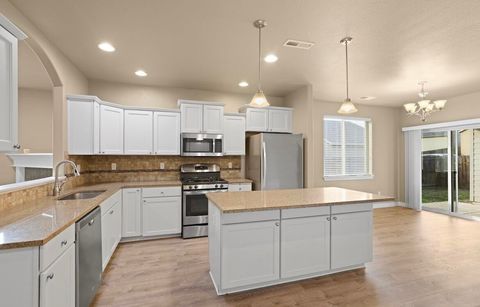 Tiny photo for 1467 S Spring Street, Medford, OR 97504 (MLS # 220211975)