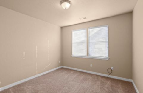 Tiny photo for 1467 S Spring Street, Medford, OR 97504 (MLS # 220211975)