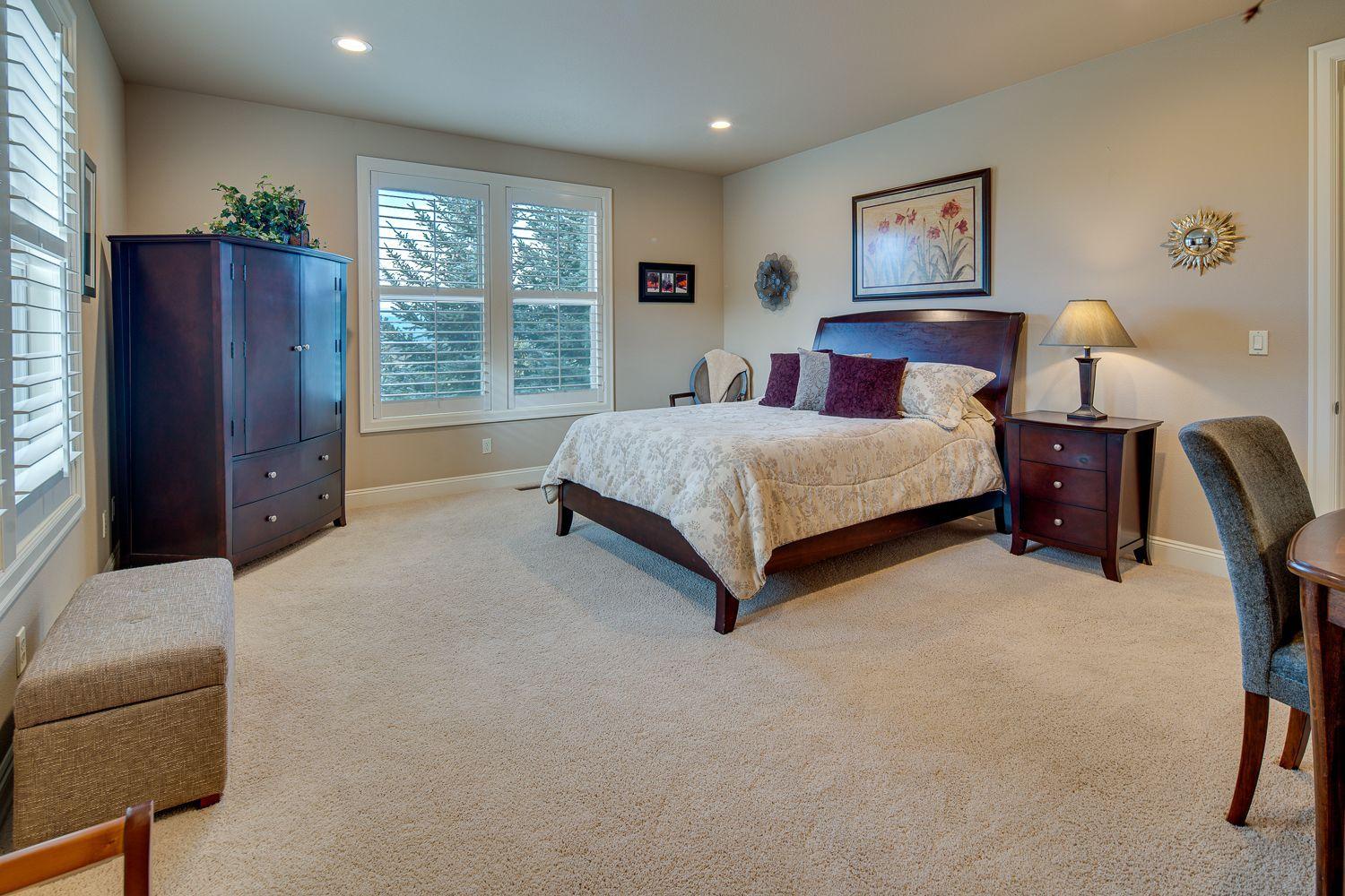 Eagle Crest - Residential