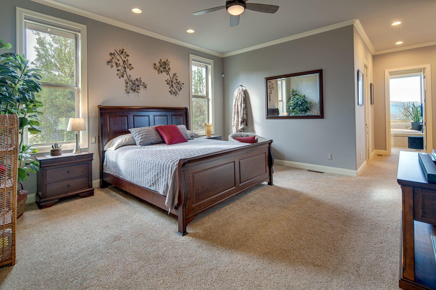 Eagle Crest - Residential