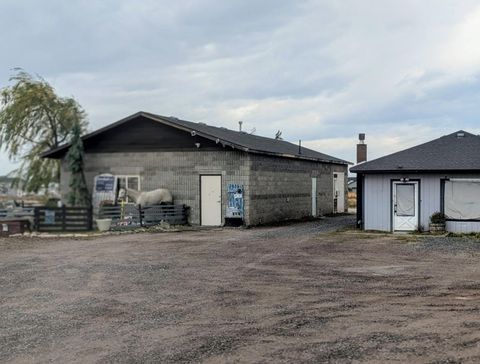 3625 N Hwy 97 Redmond OR 97756