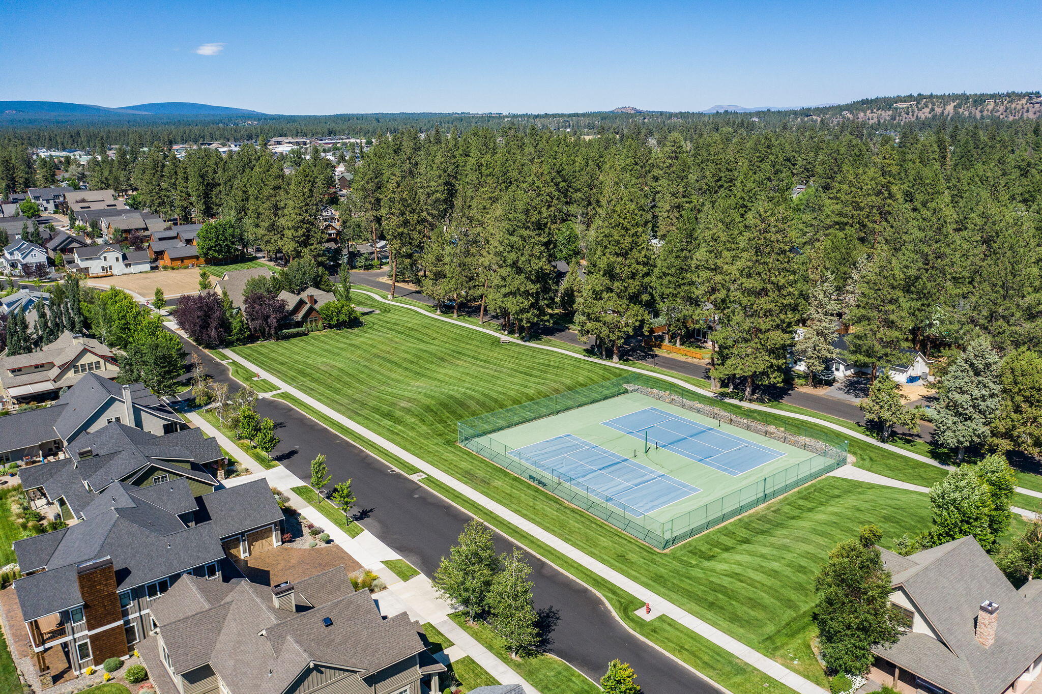 Pine Meadow Vill - Residential