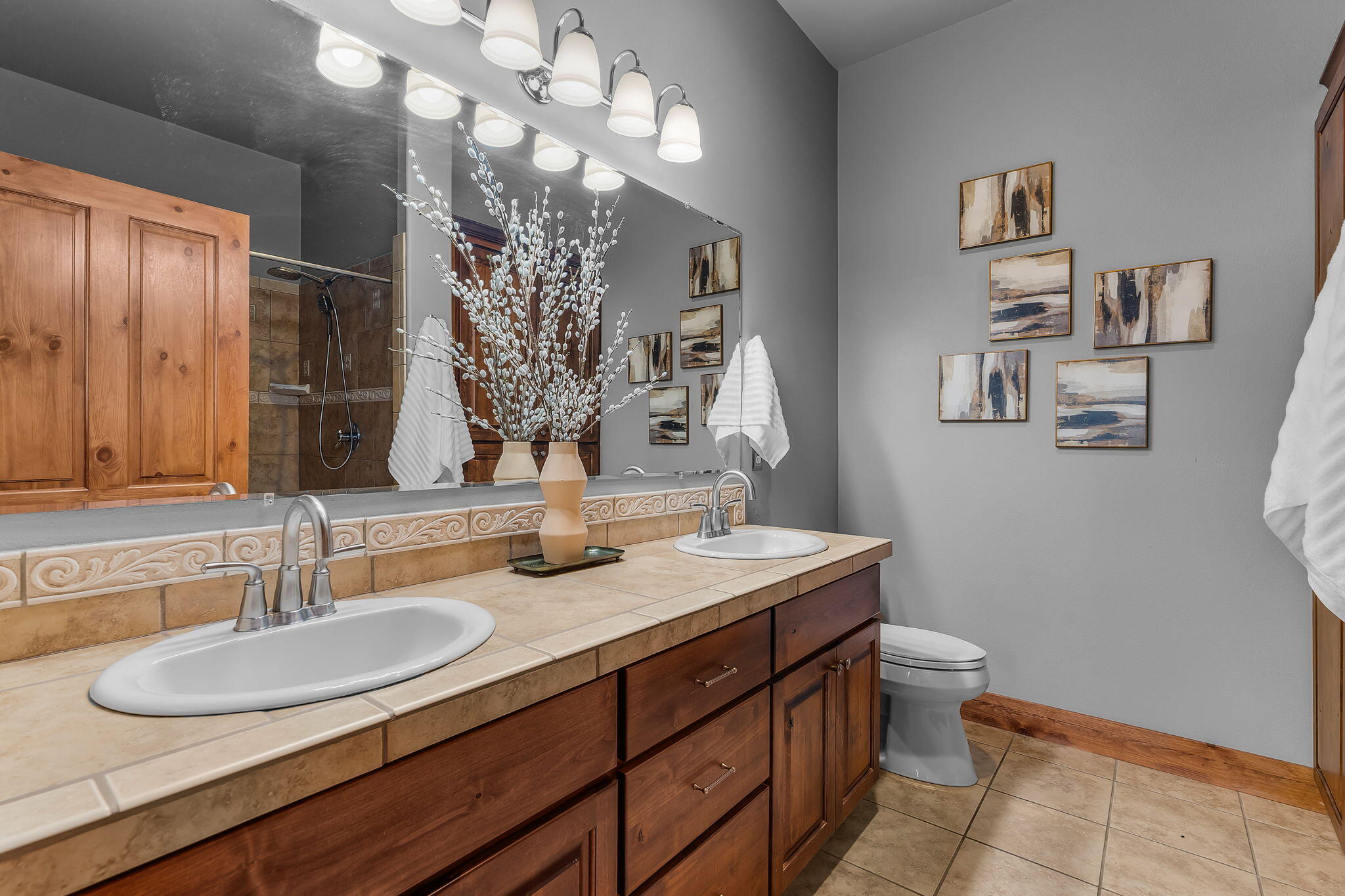 Pine Meadow Vill - Residential