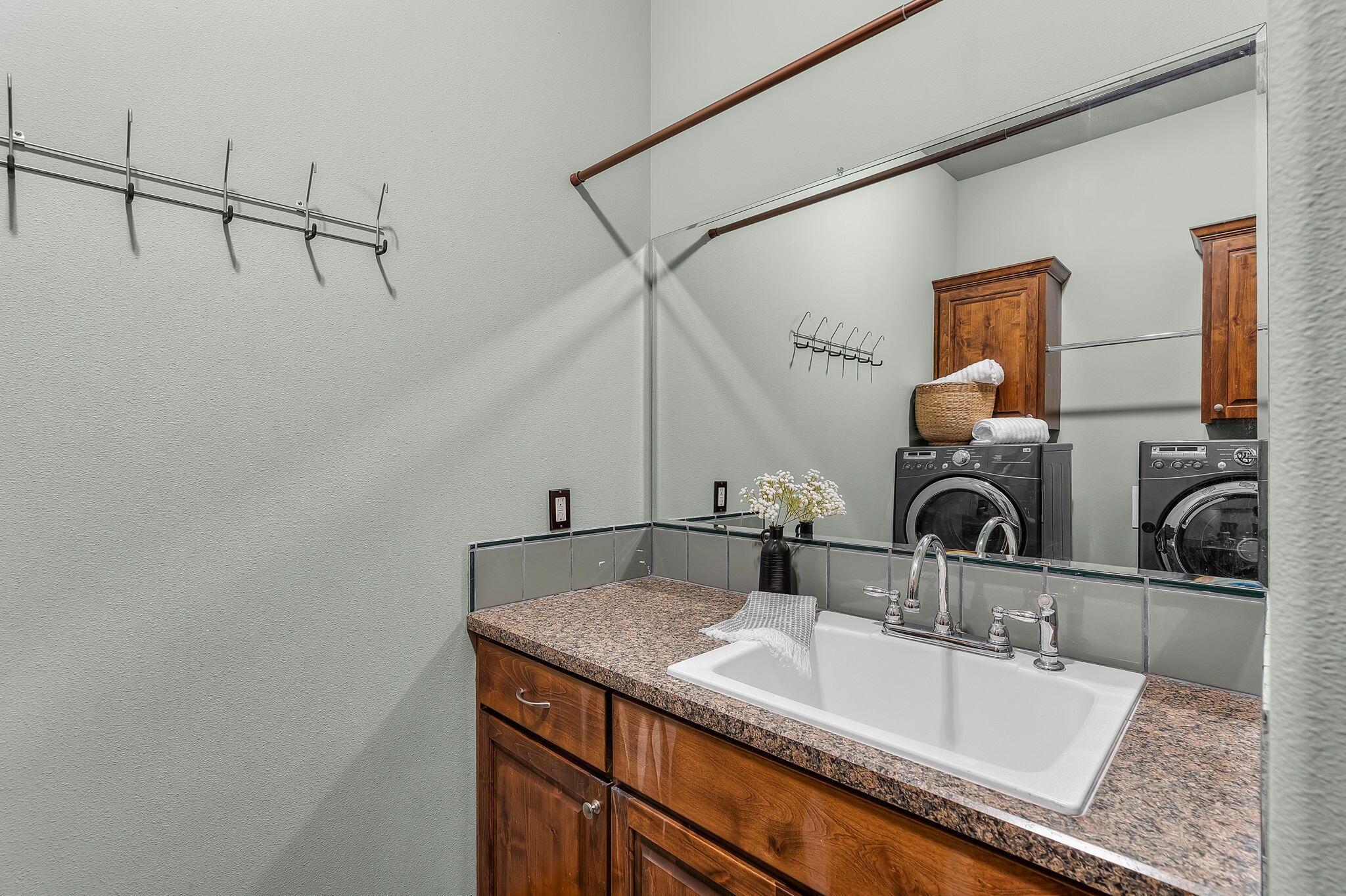 Pine Meadow Vill - Residential