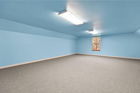 Tiny photo for 69301 Lariat, Sisters, OR 97759 (MLS # 220213270)