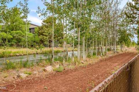 Tiny photo for 3649 SW Bobby Jones Court SW, Redmond, OR 97756 (MLS # 220223802)
