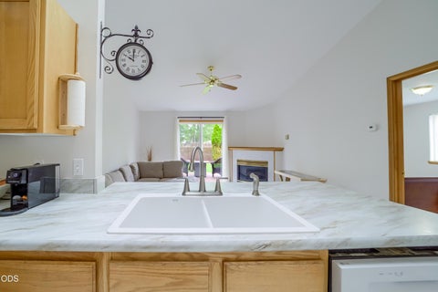 Tiny photo for 3649 SW Bobby Jones Court SW, Redmond, OR 97756 (MLS # 220223802)