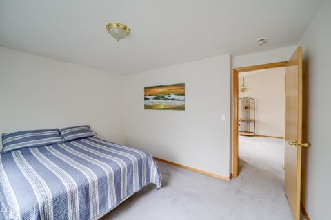 Tiny photo for 3649 SW Bobby Jones Court SW, Redmond, OR 97756 (MLS # 220223802)