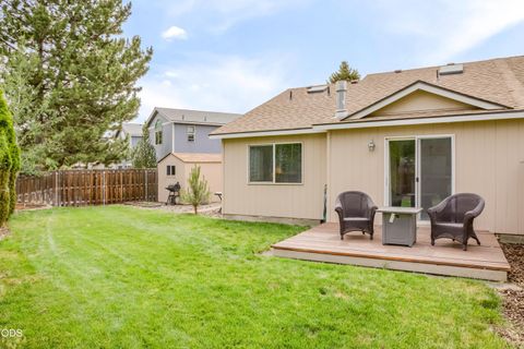 Tiny photo for 3649 SW Bobby Jones Court SW, Redmond, OR 97756 (MLS # 220223802)