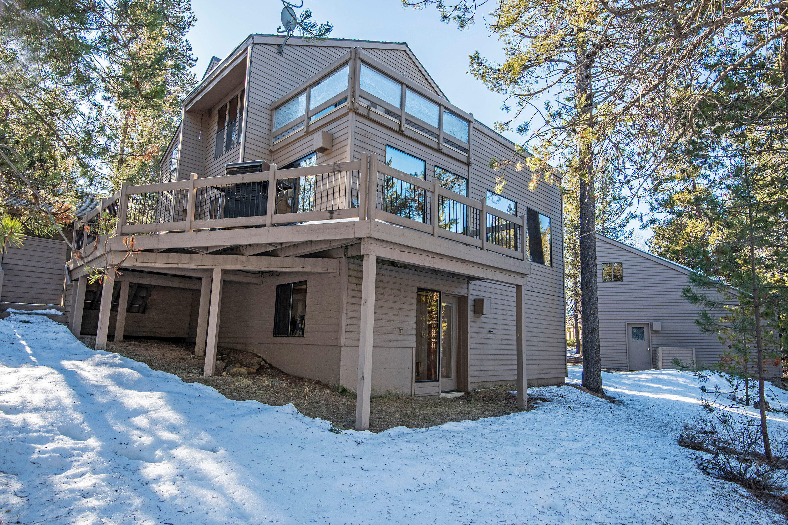 Fairway Crest Village - Residential