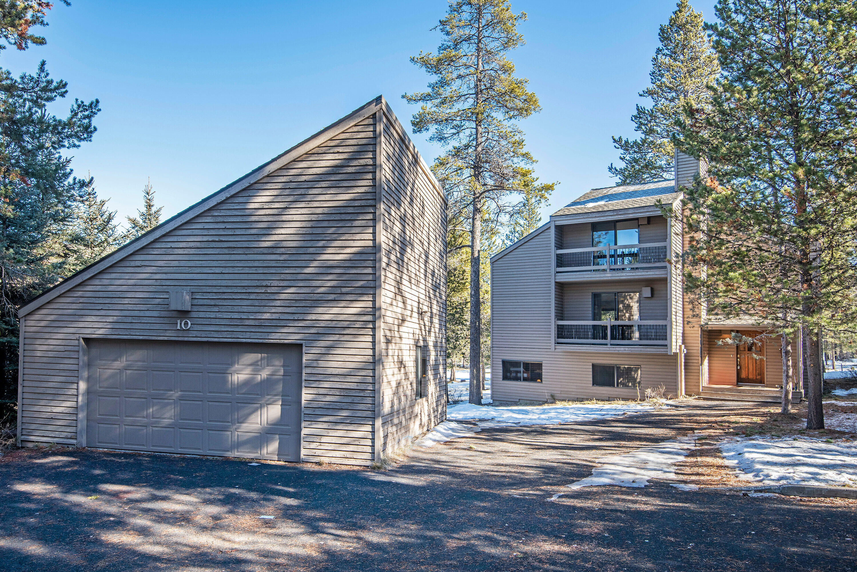 Fairway Crest Village - Residential