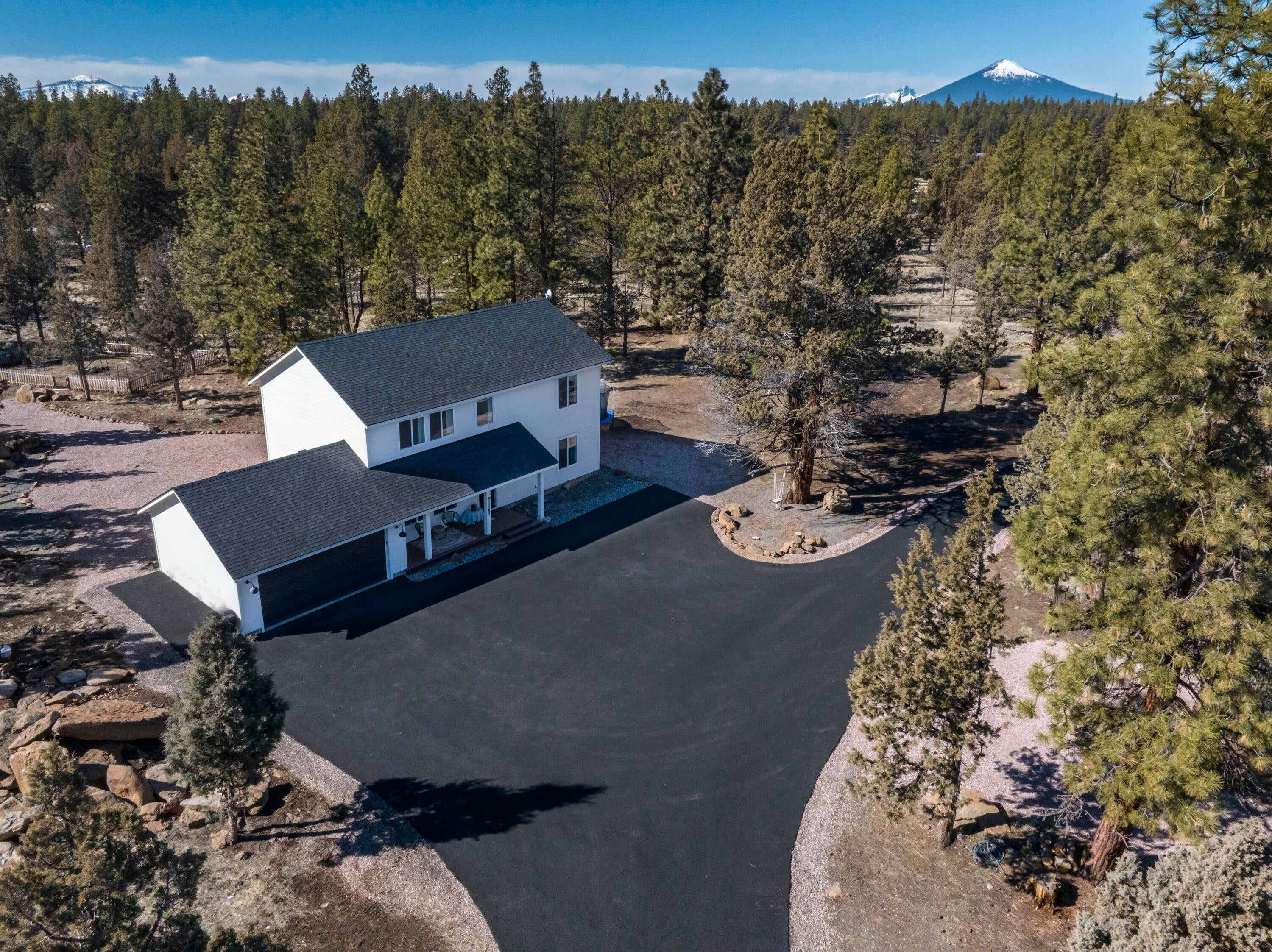 69353 Hinkle Butte Drive