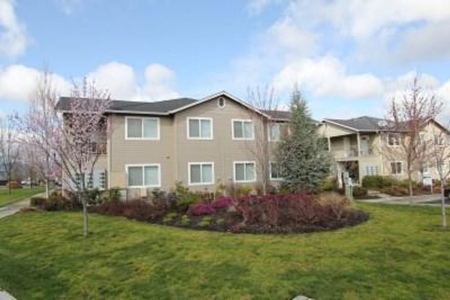 Great 4-Plex!! Mountain Gate Village...East Medford, clean investment property with great rental history! Each unit 660 sq ft, 1 bed / 1 bath. All units identical. $625 each. $2500/mo. Spacious and open floor plan with washer/dryer in each unit. Patio area, lots of parking. Yard care and water included in association. Units 3,4,9,10.