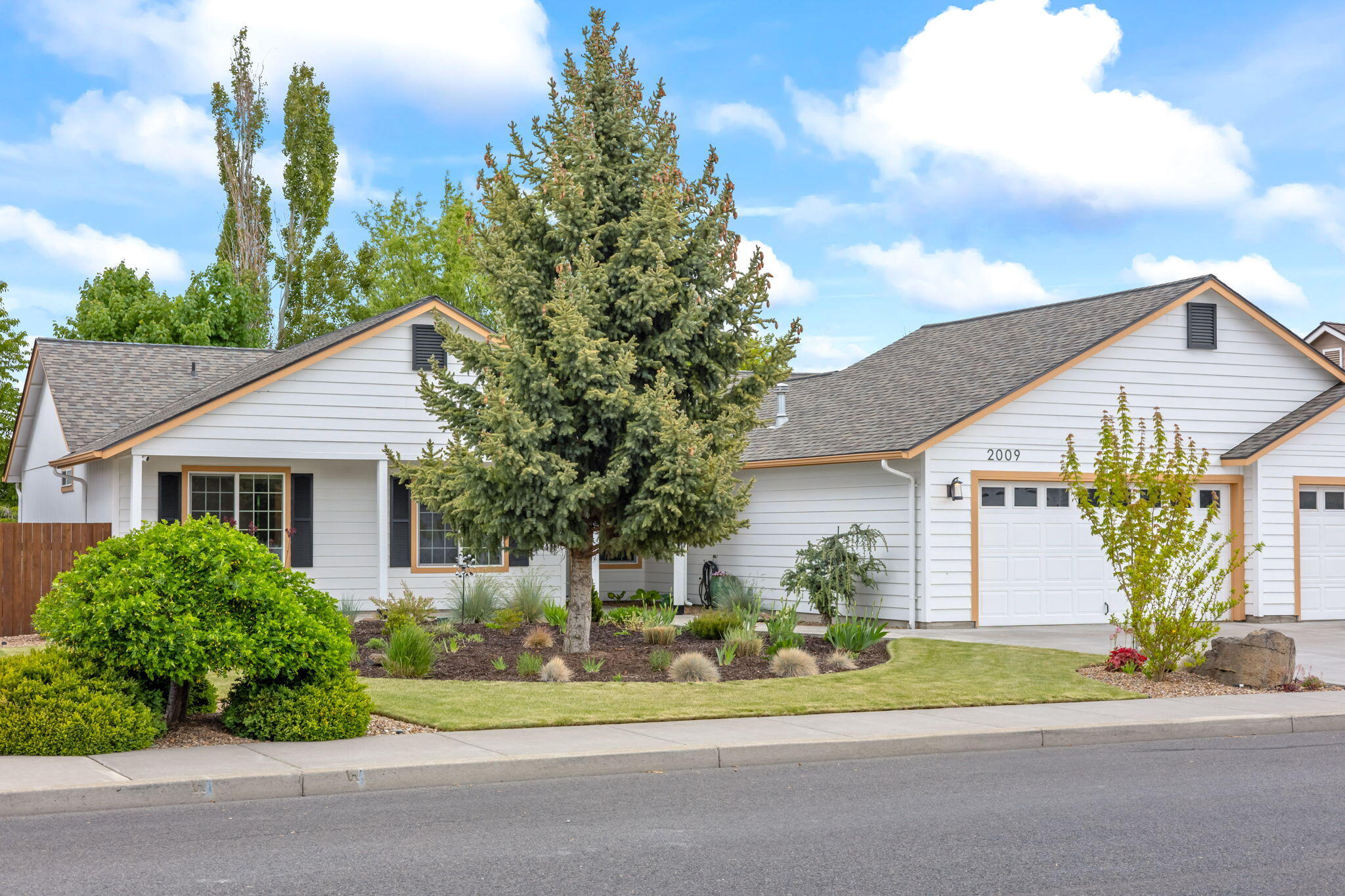 2009 NW Wildflower Place