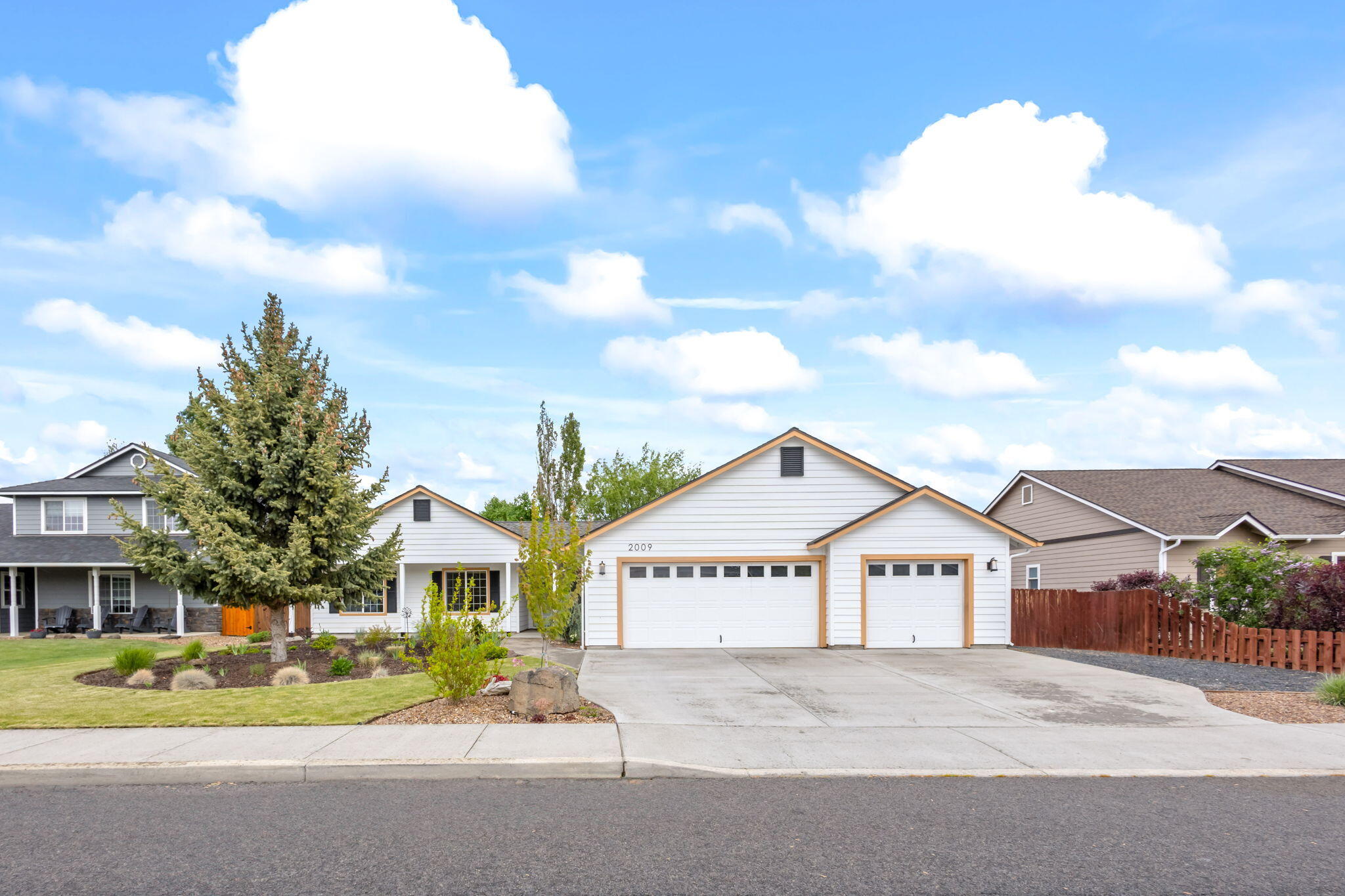 2009 NW Wildflower Place