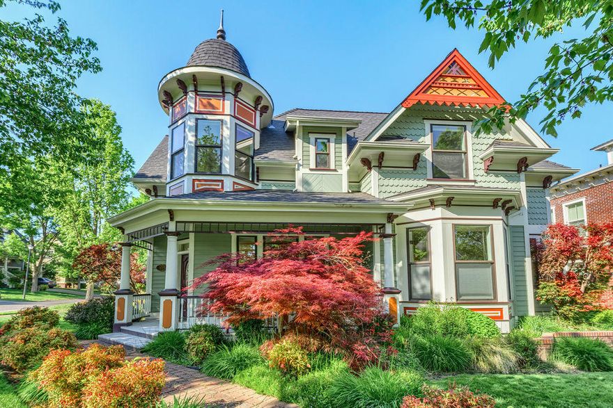 Beautiful home in highly coveted Nunan Square neighborhood is now available for a new owner to enjoy. From the moment you approach you will be amazed at the architecture & grandeur that awaits you. The stately front porch welcomes you to the living room that features Brazilian cherry hardwood floors that flows into the dining room & kitchen. The attention to detail and finishes in the home are impressive. Kitchen has plentiful cabinetry, tile counters & French doors that lead the lovely backyard. Downstairs main bedroom is spacious & has on-suite bathroom w/jetted tub, dual vanity, separate shower area & walk-in closet. Upstairs you will find 3 spacious bedrooms, sitting area & oversized guest bathroom. Guest bedroom #1 features vaulted ceilings & a lovely spot to relax under the home's turret. Guest room #2 has vaulted ceiling and large closet. Guest room #3 would make a fantastic hobby room w/tons of built in cabinetry. This home is truly one of Jacksonville's Crown Jewels!