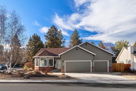 997 SE Shadowood Drive Bend OR 97702