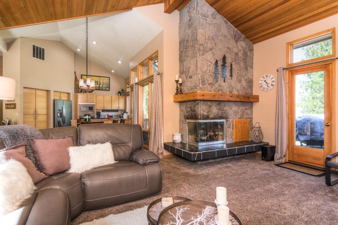 Fairway Point Villag - Residential