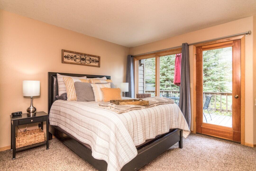 Fairway Point Villag - Residential