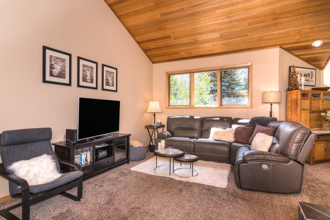 Fairway Point Villag - Residential