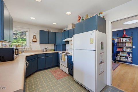 Tiny photo for 1536 Pinecrest Terrace, Ashland, OR 97520 (MLS # 220224168)
