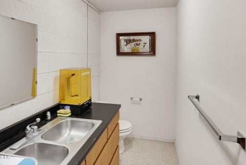 Tiny photo for 1536 Pinecrest Terrace, Ashland, OR 97520 (MLS # 220224168)
