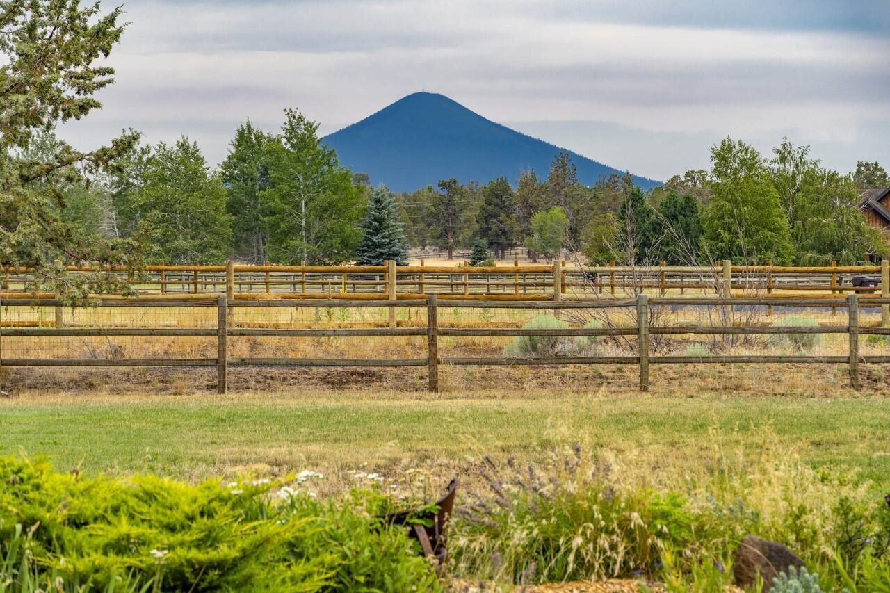 Desert Sand Arabian - Residential