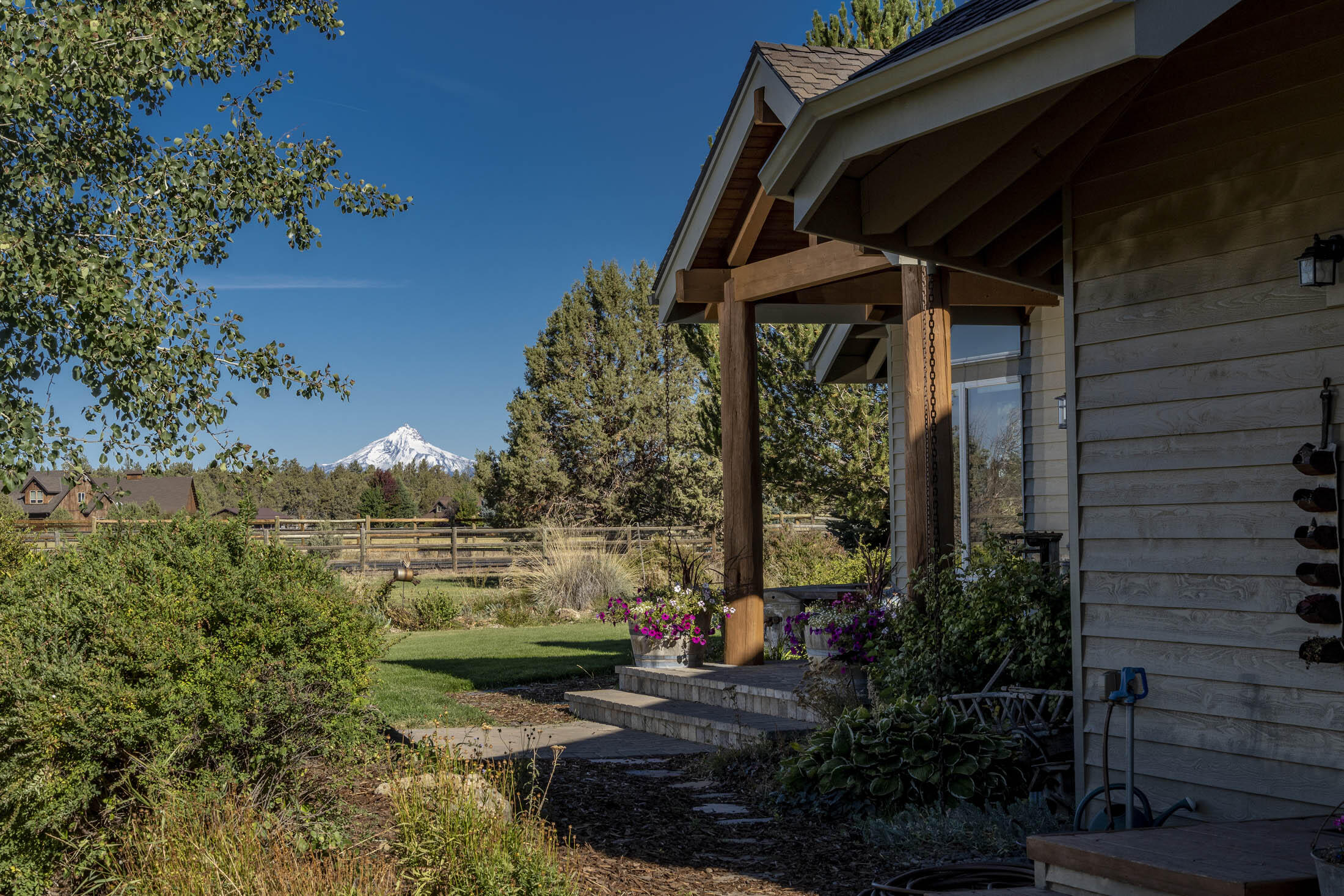 Desert Sand Arabian - Residential