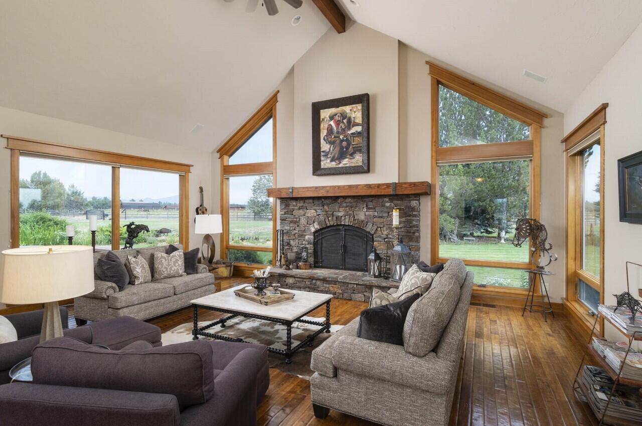 Desert Sand Arabian - Residential