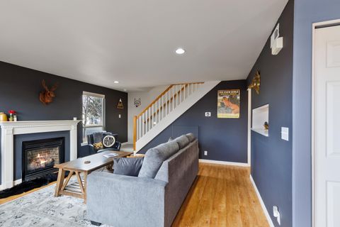 Tiny photo for 111 NW Hawthorne Avenue #APT 1, Bend, OR 97703 (MLS # 220215544)