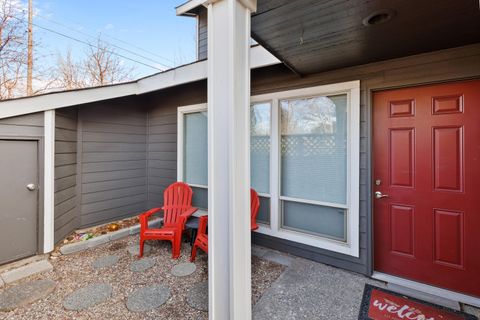 Tiny photo for 111 NW Hawthorne Avenue #APT 1, Bend, OR 97703 (MLS # 220215544)