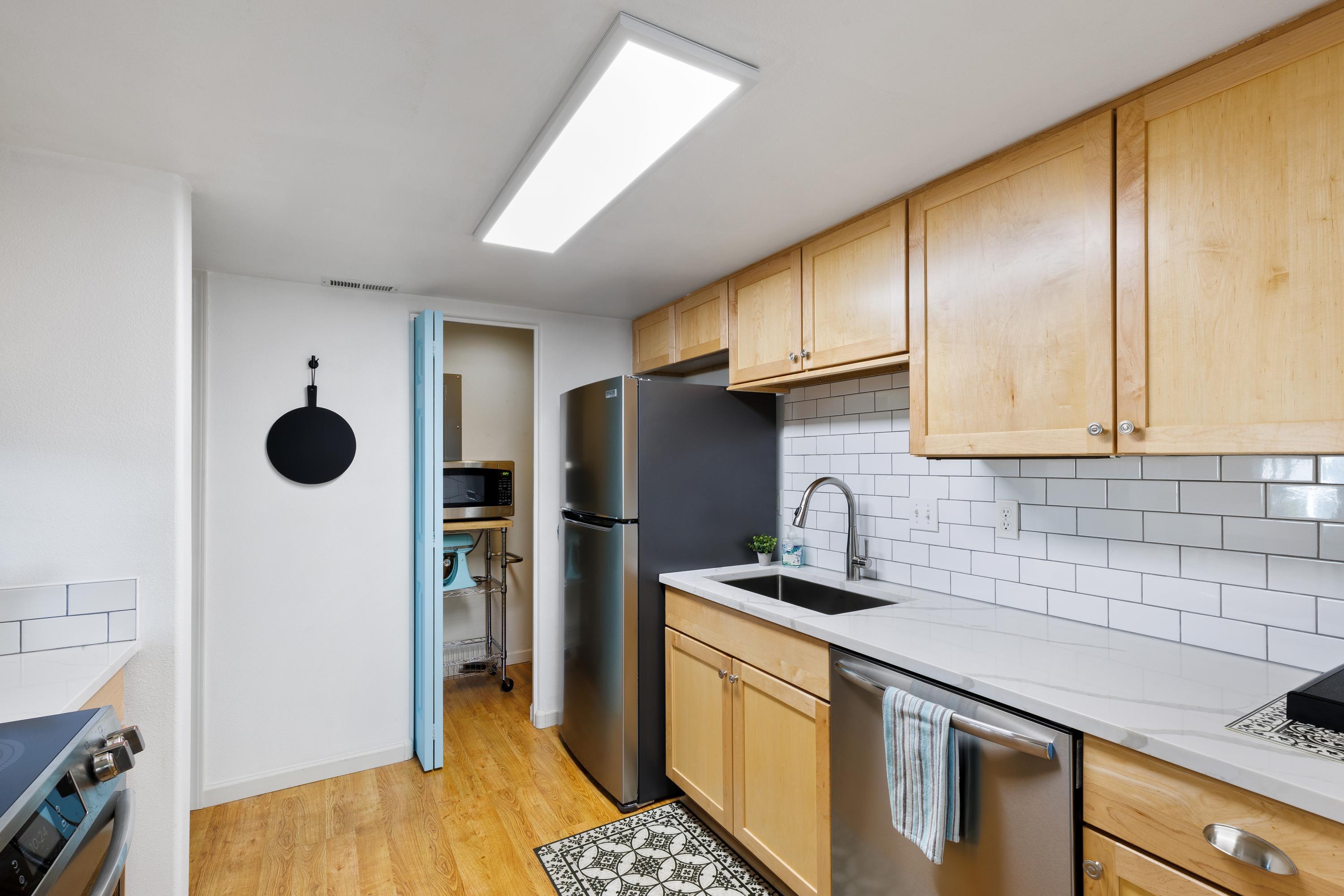 111 NW Hawthorne Avenue APT 1