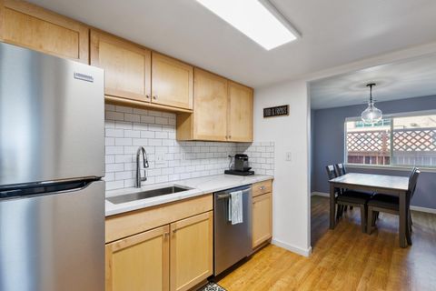 Tiny photo for 111 NW Hawthorne Avenue #APT 1, Bend, OR 97703 (MLS # 220215544)