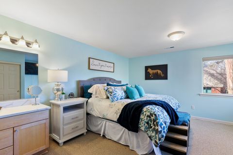 Tiny photo for 111 NW Hawthorne Avenue #APT 1, Bend, OR 97703 (MLS # 220215544)