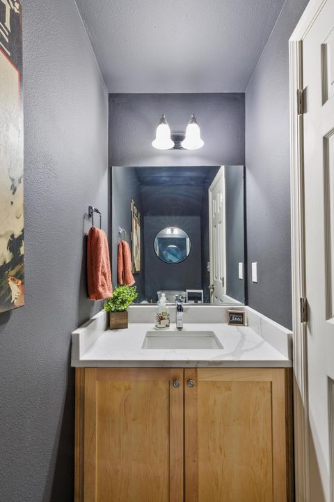 Tiny photo for 111 NW Hawthorne Avenue #APT 1, Bend, OR 97703 (MLS # 220215544)