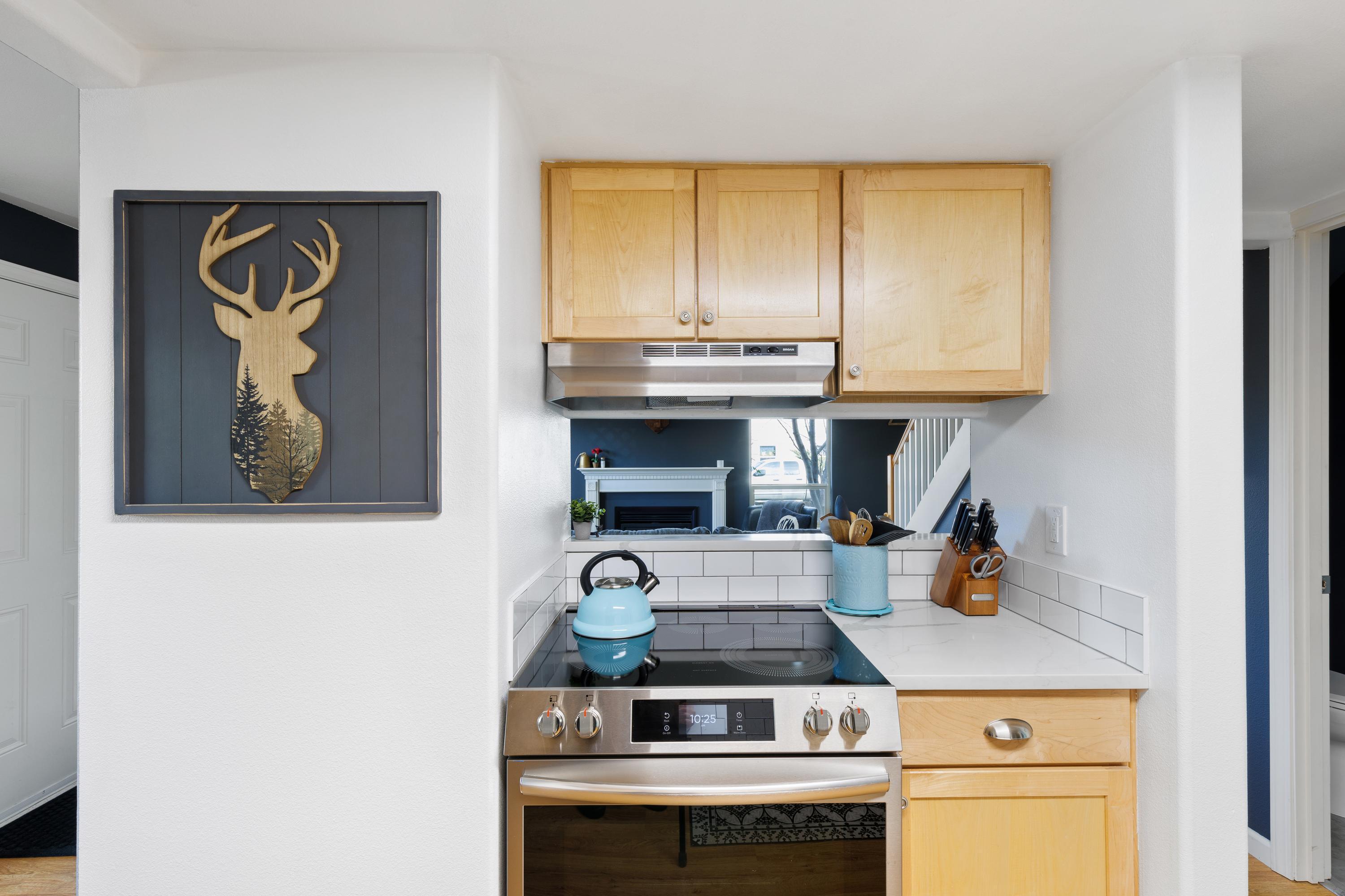 111 NW Hawthorne Avenue APT 1