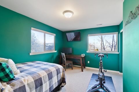 Tiny photo for 111 NW Hawthorne Avenue #APT 1, Bend, OR 97703 (MLS # 220215544)