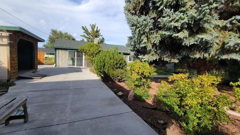 Tiny photo for 320 SW Beaver Street, Prineville, OR 97754 (MLS # 220210198)