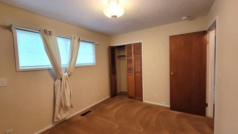 Tiny photo for 320 SW Beaver Street, Prineville, OR 97754 (MLS # 220210198)