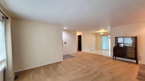 Tiny photo for 320 SW Beaver Street, Prineville, OR 97754 (MLS # 220210198)